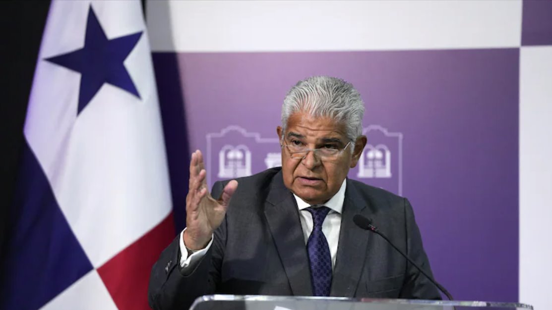 巴拿馬總統(tǒng)表示:“不存在未經(jīng)授權(quán)的軍事存在”。