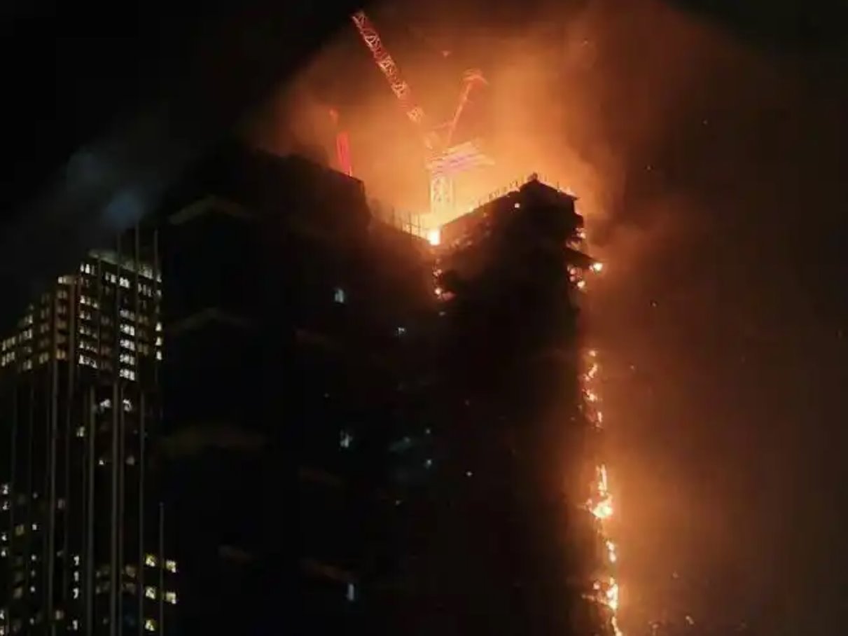 香港火災已致146人遇難 100人仍失聯